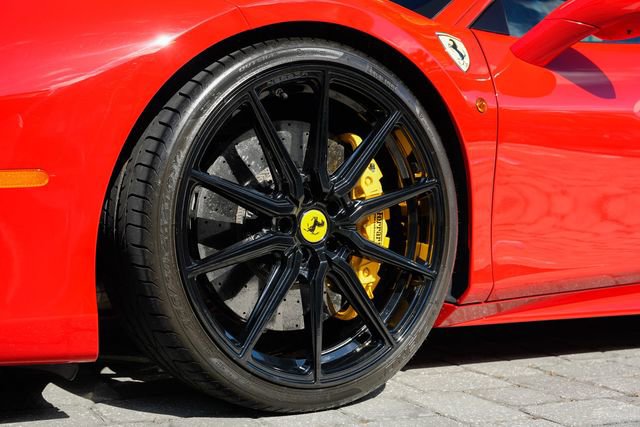 Used 2018 Ferrari 488 GTB image 42