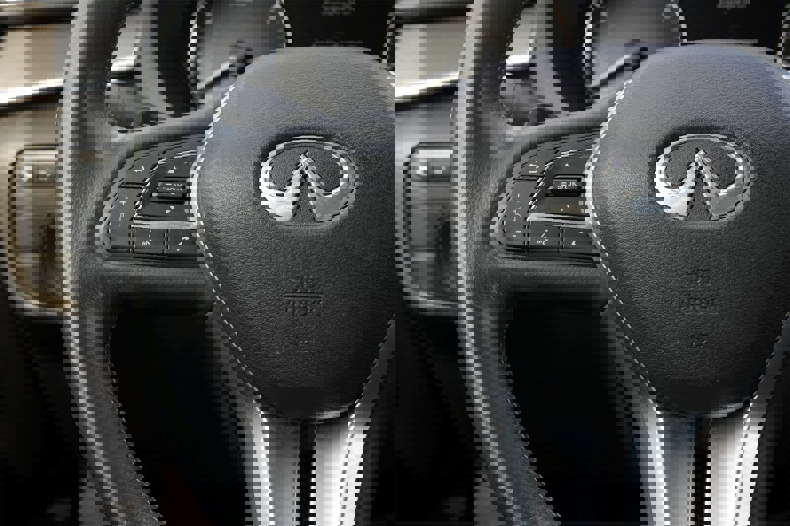 Certified 2023 INFINITI QX50 Luxe image 10