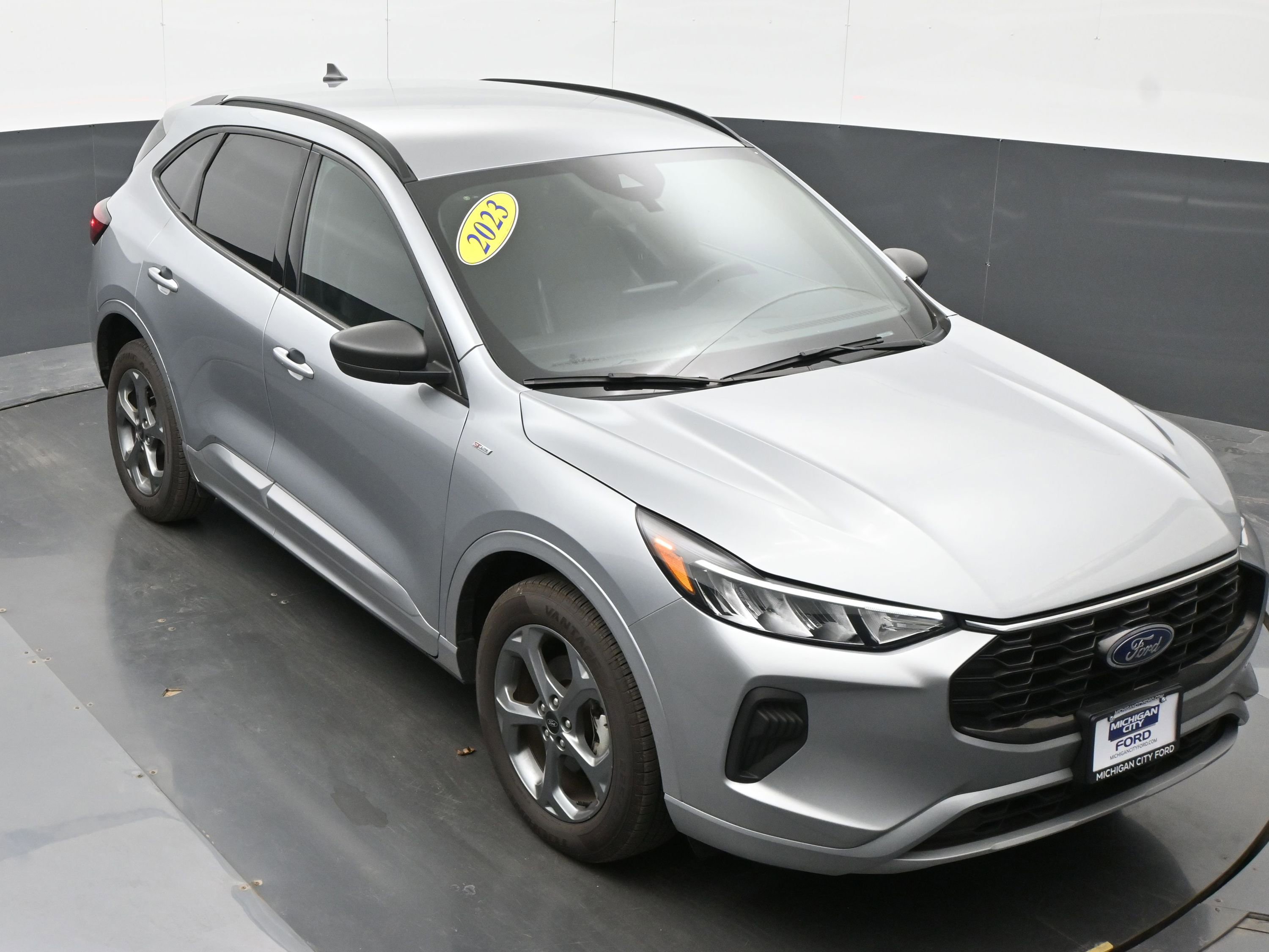 Used 2023 Ford Escape ST-Line image 34