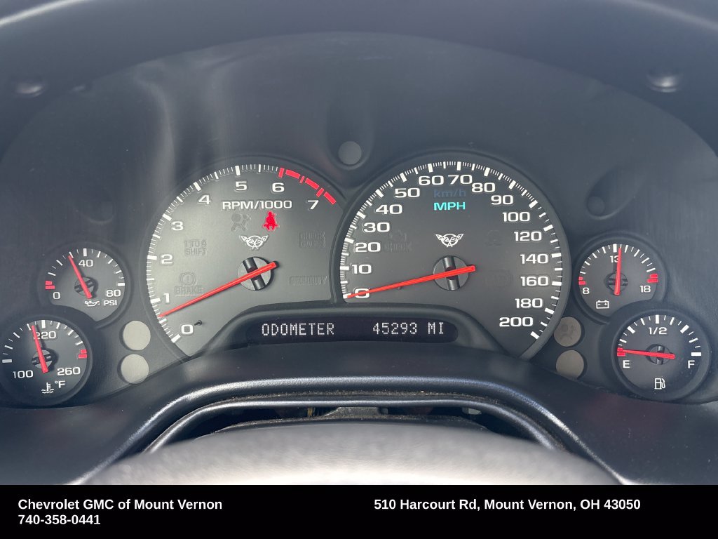 Used 2004 Chevrolet Corvette Convertible w/ Preferred Equipment Group RWD image 19