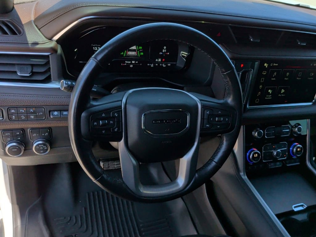 Used 2022 GMC Yukon XL Denali AWD/4WD image 18