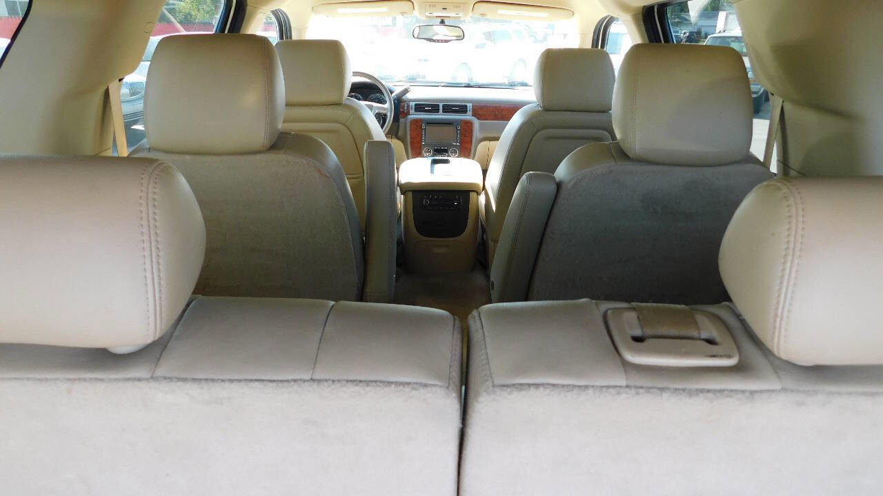 Used 2013 Chevrolet Suburban LTZ image 49