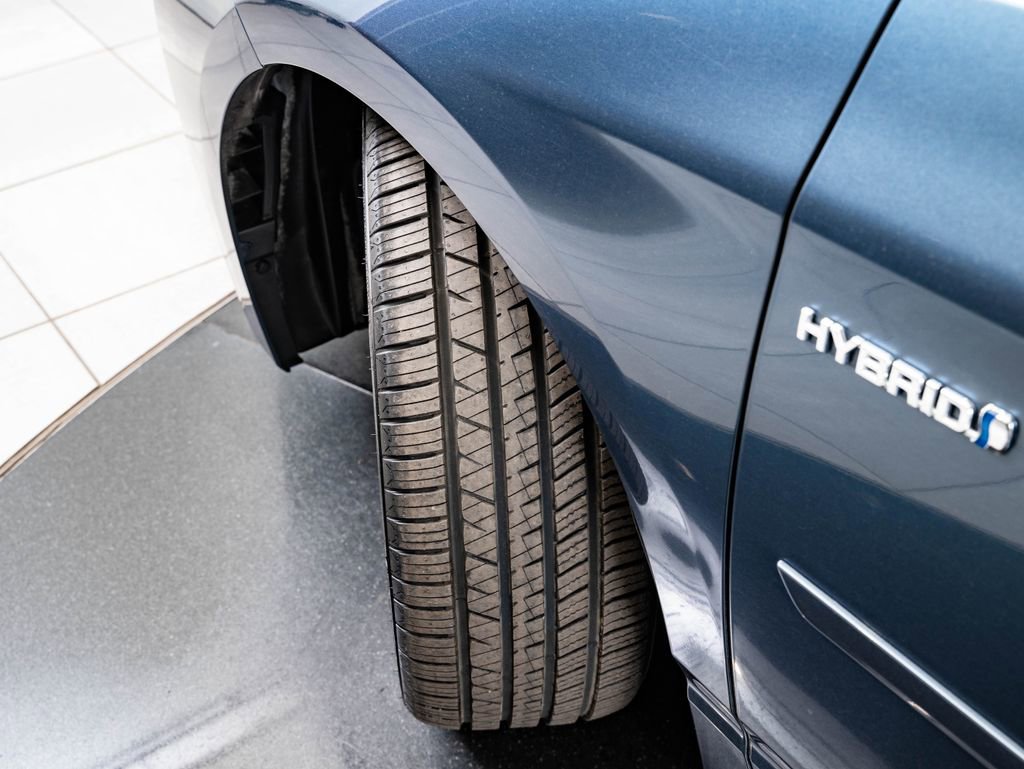 Used 2021 Toyota Avalon Limited w/ Advanced Safety Package FWD image 47