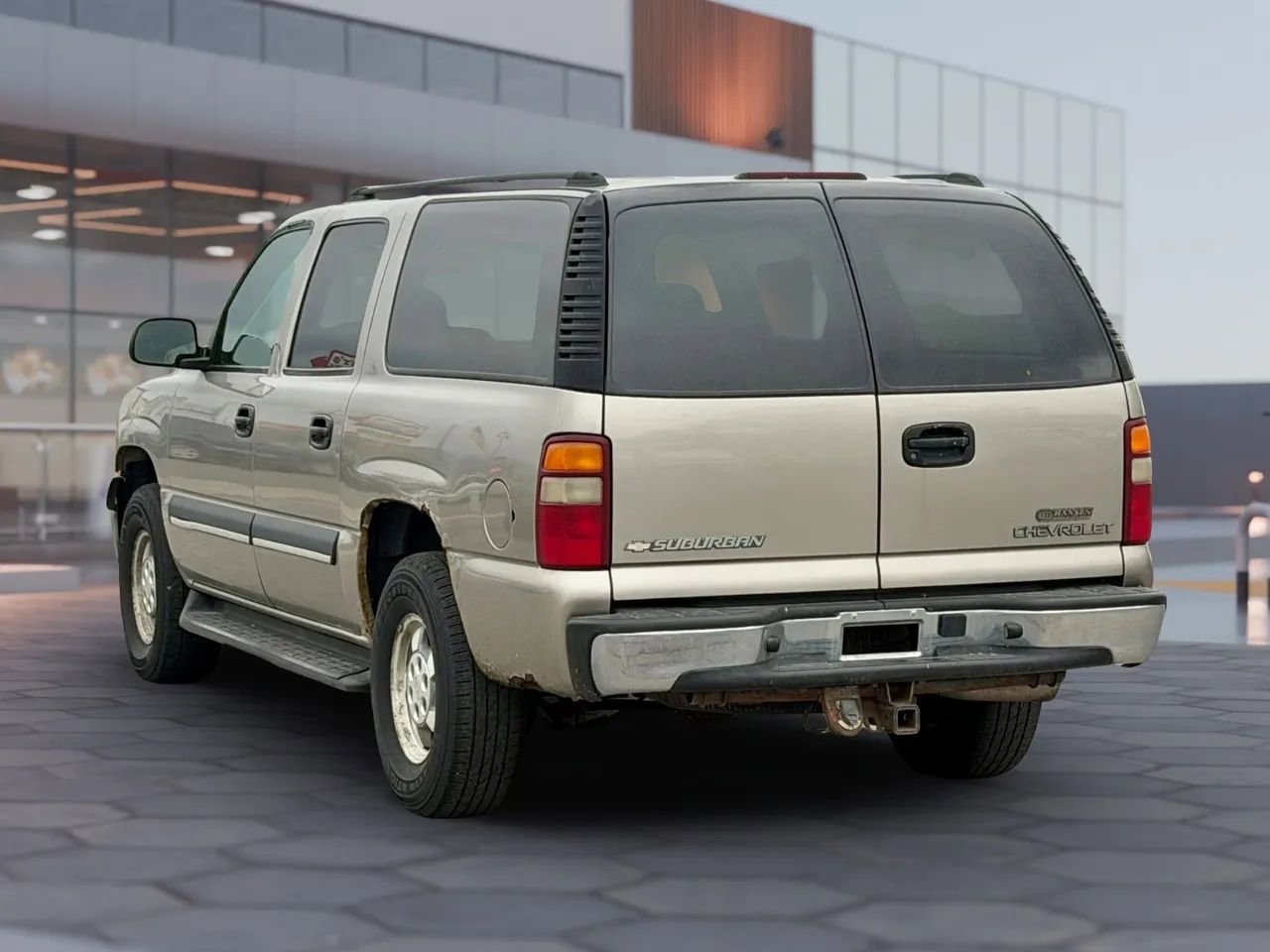 Used 2003 Chevrolet Suburban LS w/ LS Preferred Equipment Group image 8