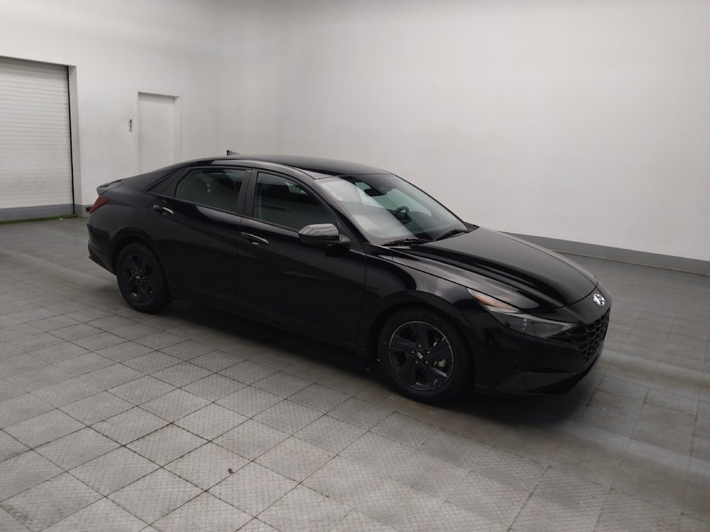 Used 2023 Hyundai Elantra SEL image 11
