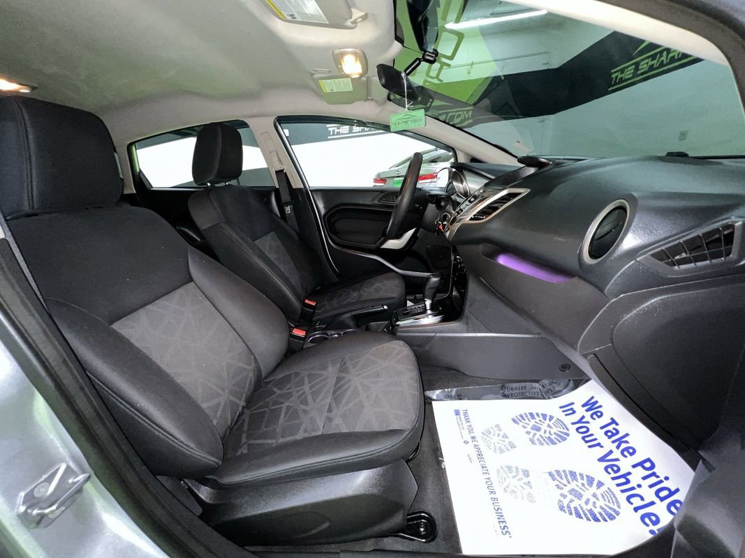 Used 2011 Ford Fiesta SE w/ 203A Rapid Spec Order Code FWD image 25