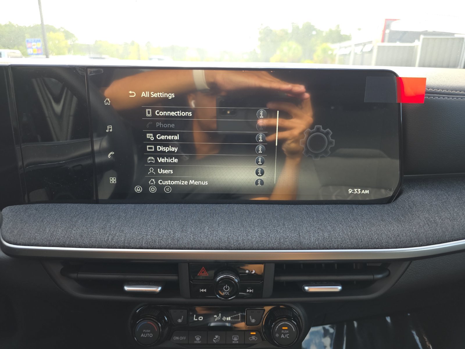 New 2027 Nissan Kicks SV FWD image 25