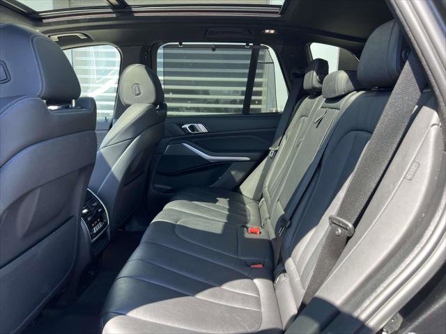 Used 2022 BMW X5 xDrive40i w/ Premium Essential Package image 16