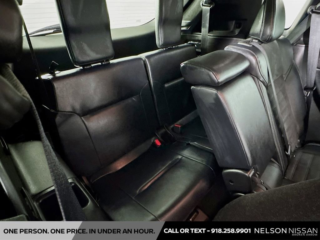 Used 2023 Mitsubishi Outlander SE Black Edition image 27