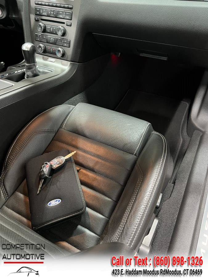 Used 2010 Ford Mustang GT Premium RWD image 11