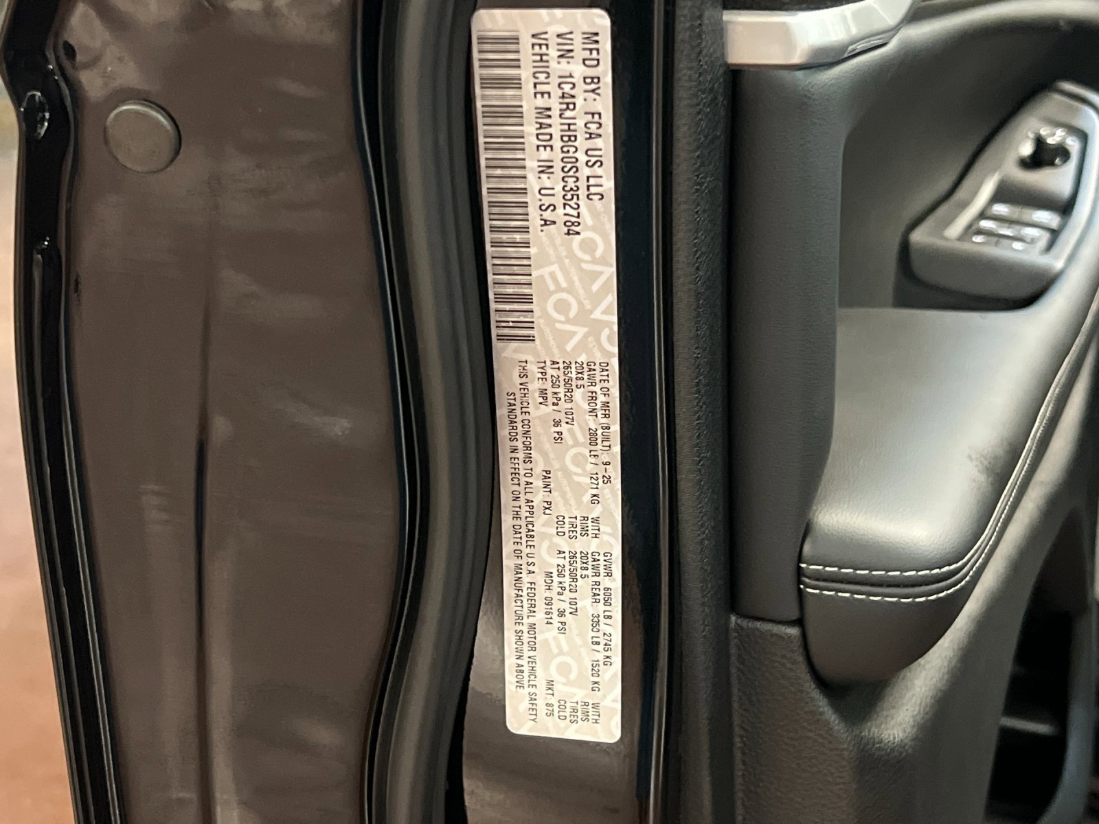 New 2025 Jeep Grand Cherokee Limited image 26