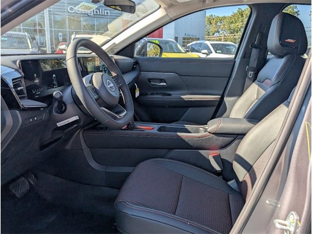 New 2026 Nissan Kicks SR image 14