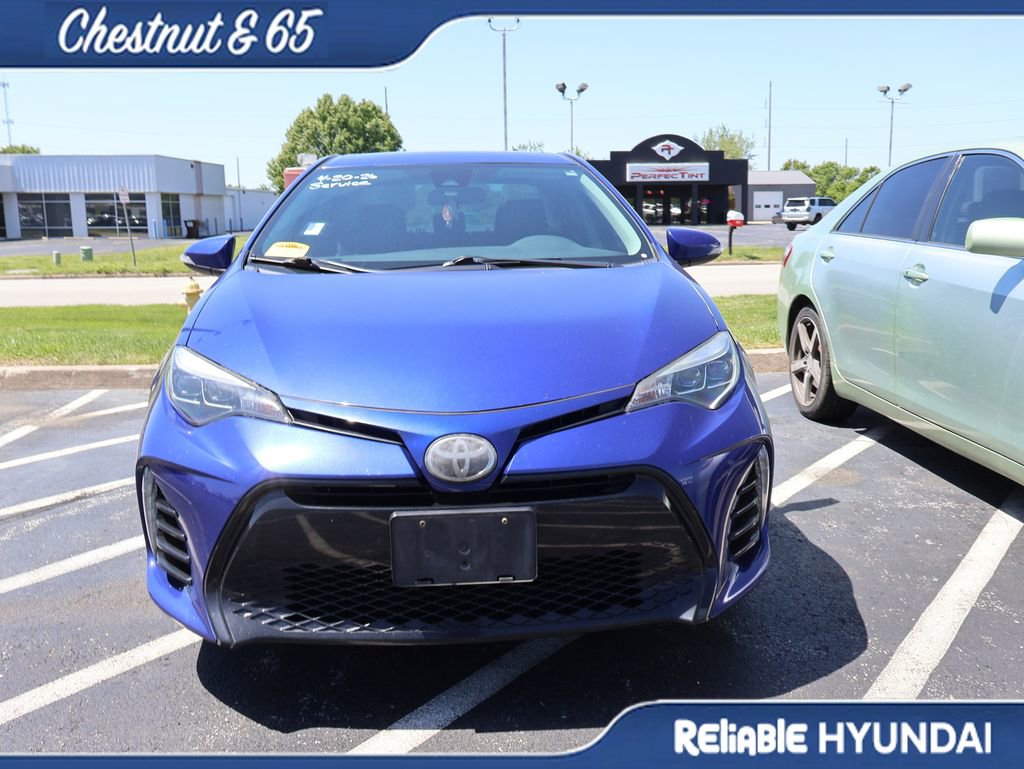 Used 2018 Toyota Corolla SE w/ SE Premium Package FWD image 7