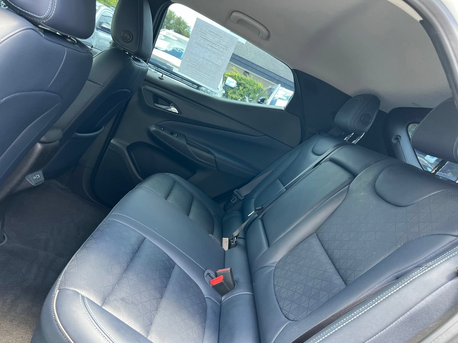 Used 2022 Chevrolet Bolt EUV Premier w/ Super Cruise Package FWD image 44