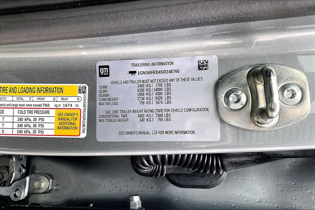 Used 2025 Chevrolet Suburban Premier AWD/4WD image 44
