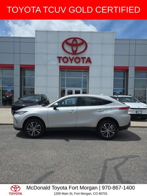 Used 2024 Toyota Venza LE AWD/4WD image 2