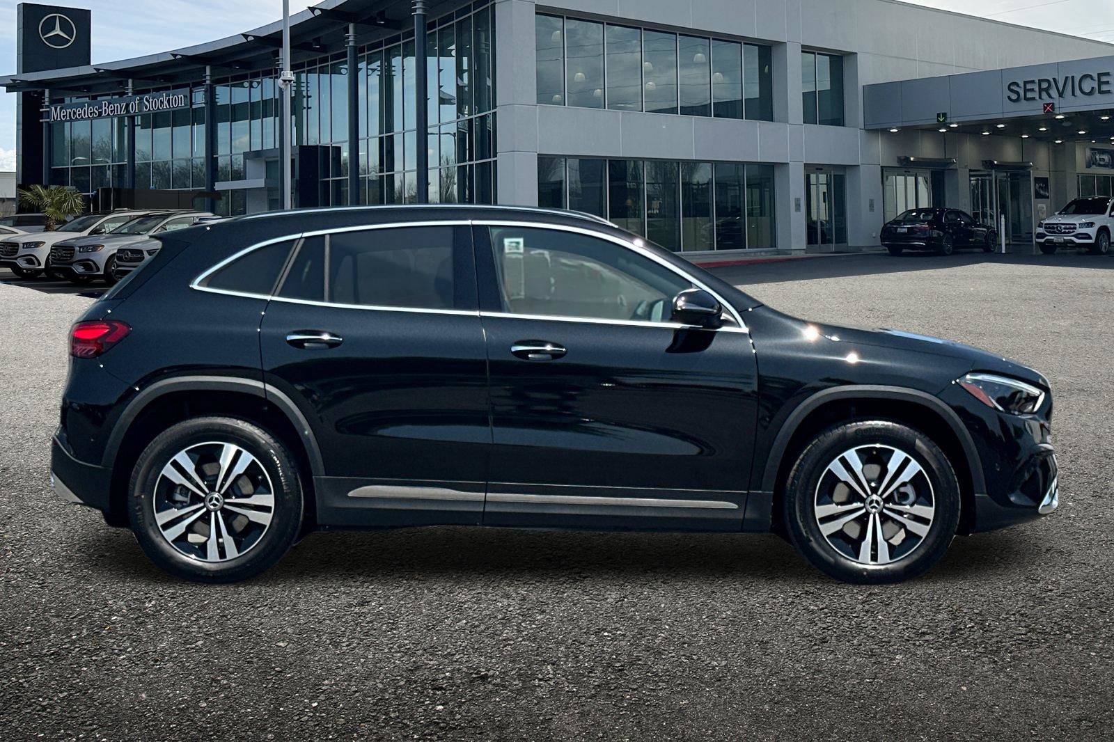 New 2025 Mercedes-Benz GLA 250 image 3