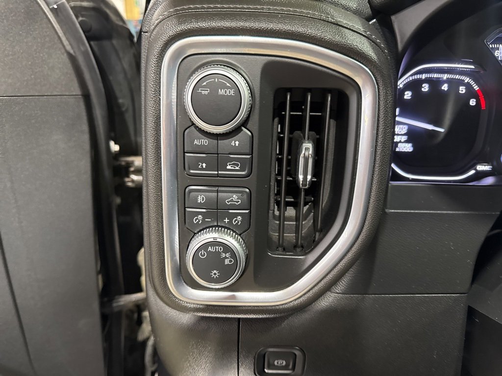 Used 2020 GMC Sierra 1500 Elevation image 17