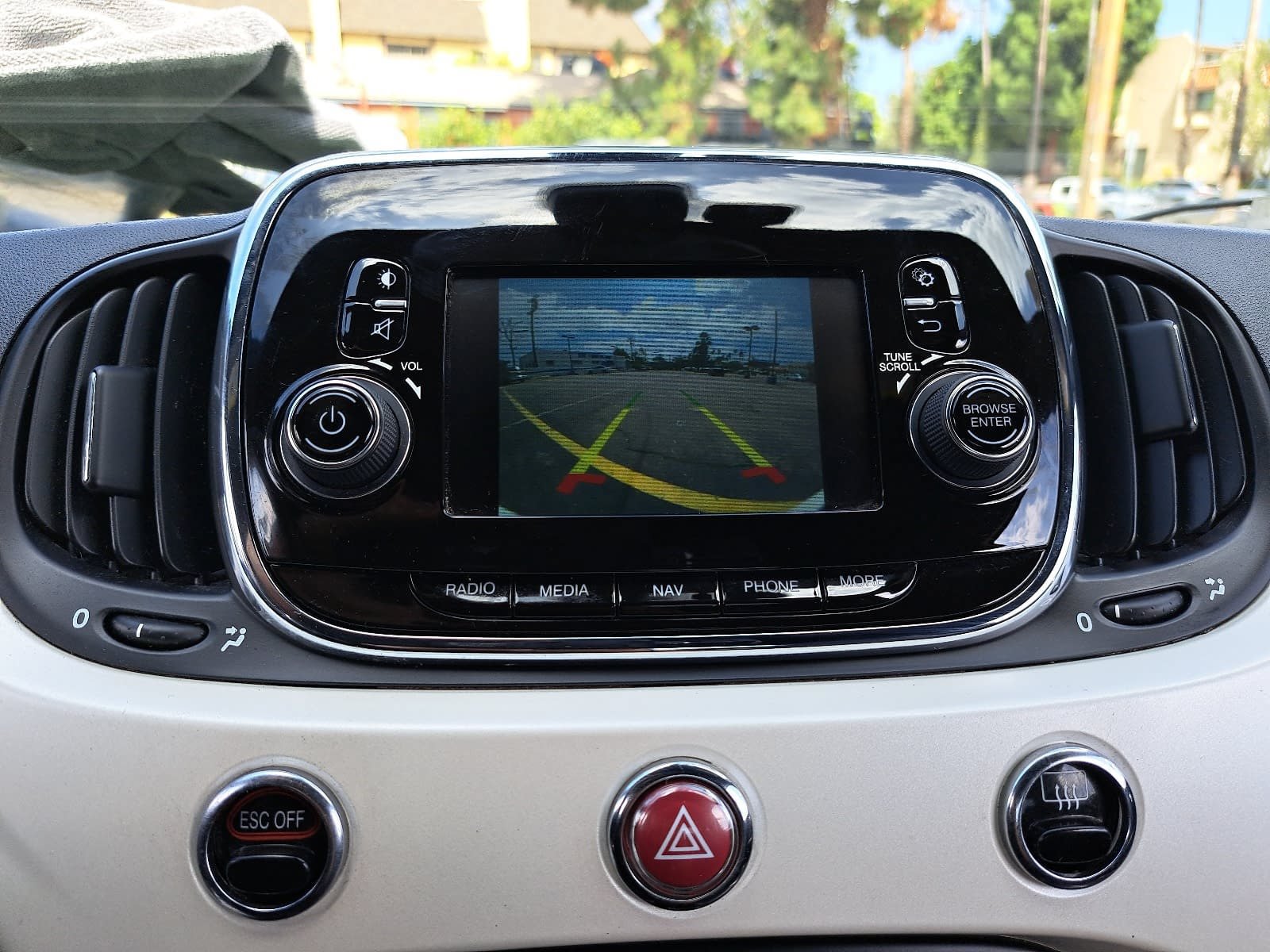 Used 2018 FIAT 500 e w/ Esport Package FWD image 23