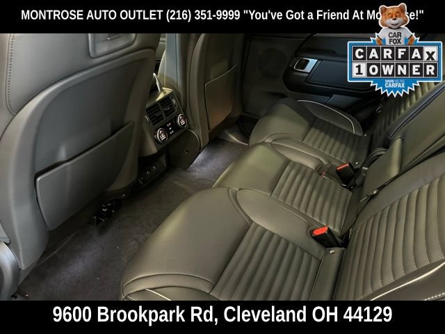 Used 2024 Land Rover Discovery Dynamic SE AWD/4WD image 28
