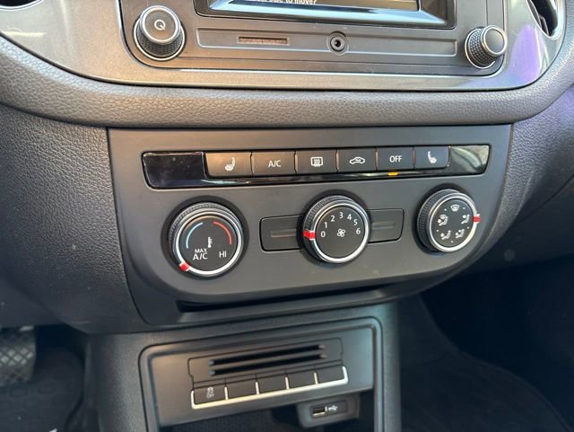 Used 2016 Volkswagen Tiguan S FWD image 21