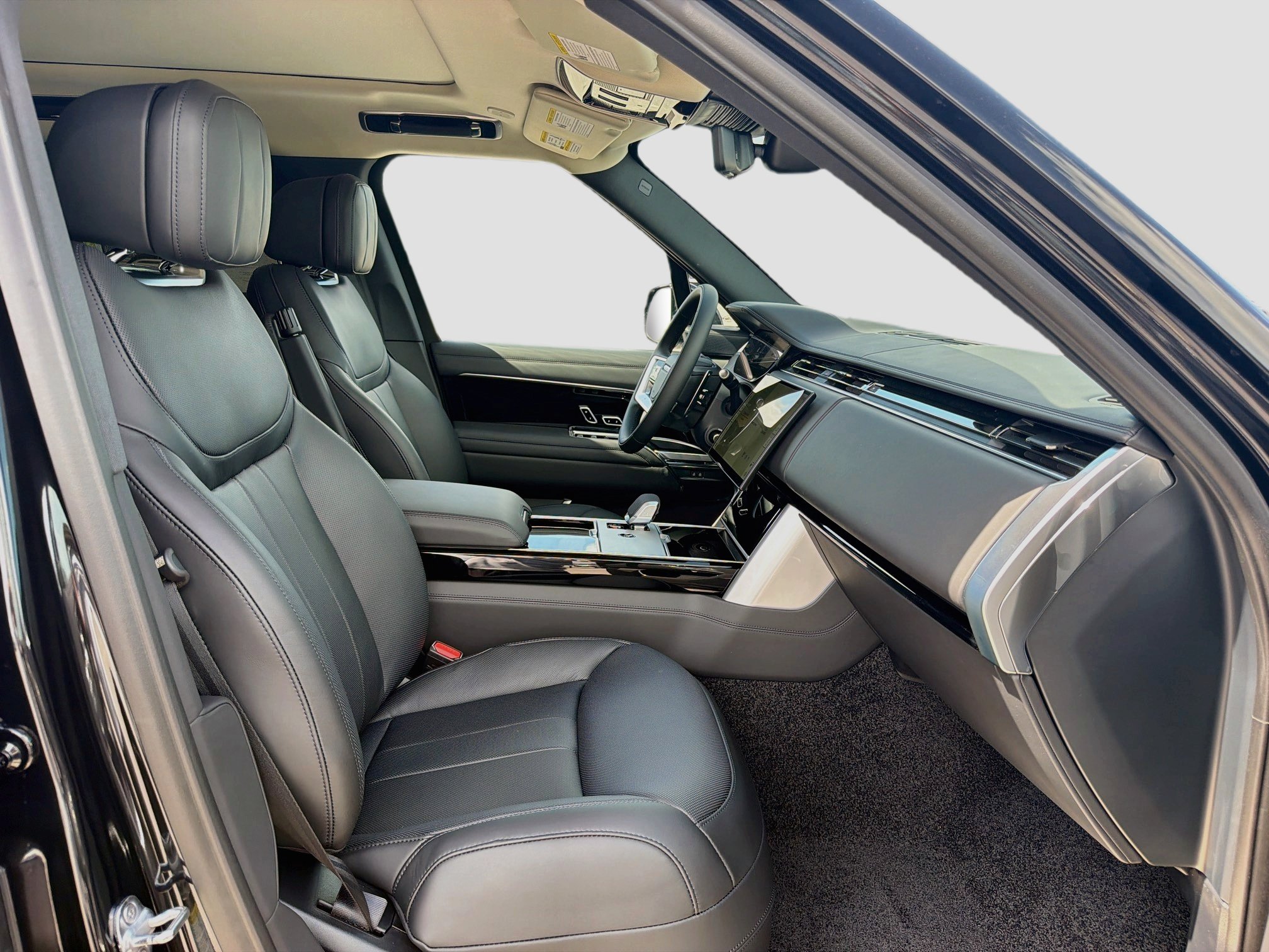 New 2026 Land Rover Range Rover SE AWD/4WD image 16