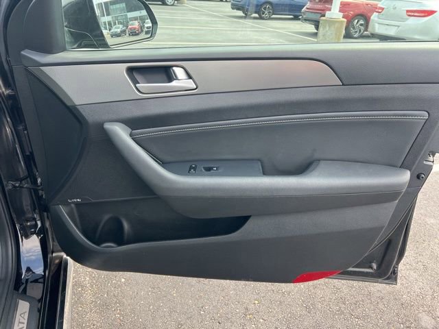 Used 2017 Hyundai Sonata Limited 2.0T w/ Cargo Package image 33