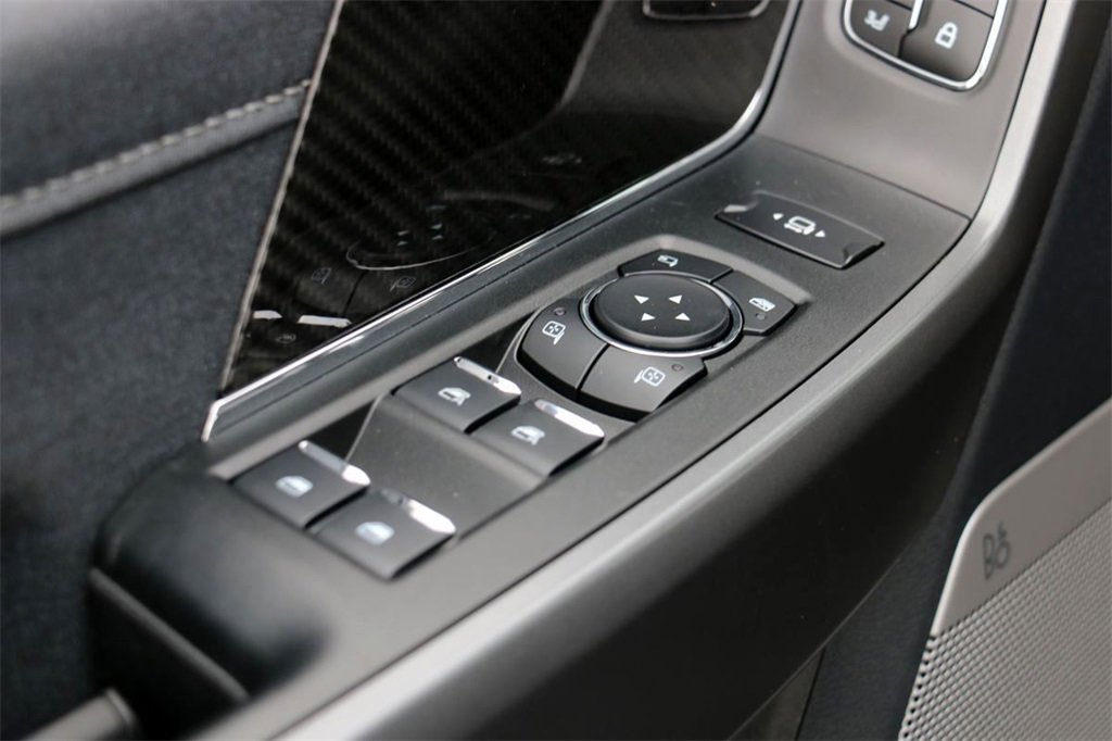 New 2026 Ford F250 Lariat w/ Black Appearance Package image 13