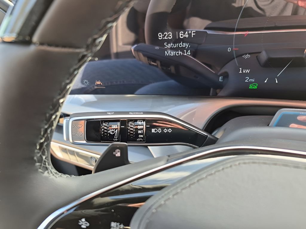 New 2026 Cadillac Vistiq Premium Luxury w/ LPO, Floor Liner Package AWD/4WD image 36