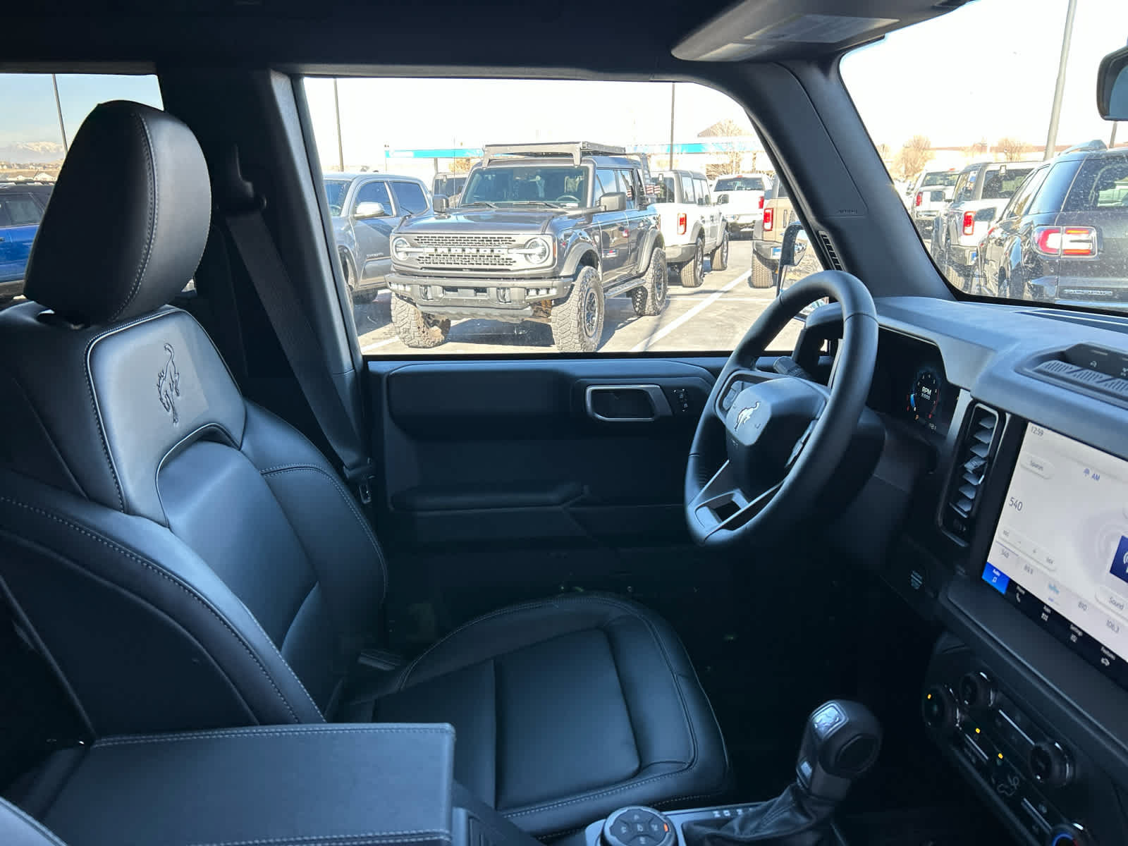 Used 2025 Ford Bronco Badlands w/ Sasquatch Package AWD/4WD image 18