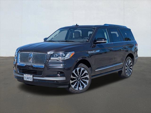 Used 2024 Lincoln Navigator Reserve AWD/4WD image 1