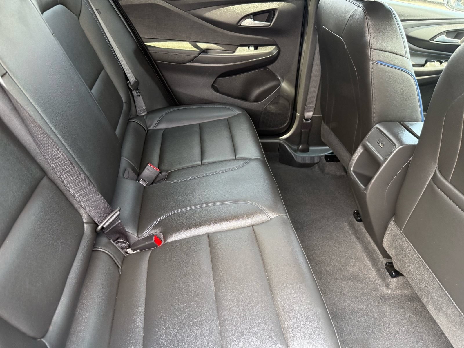 Used 2025 Buick Envista Sport Touring w/ Convenience I Package FWD image 29