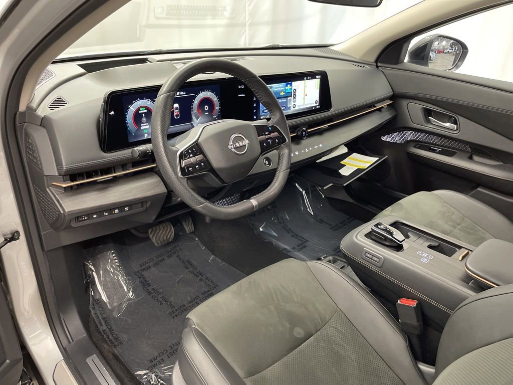 Used 2023 Nissan Ariya AWD image 17