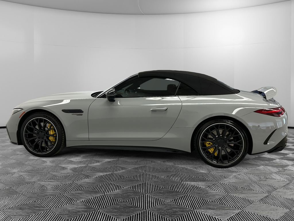 Used 2022 Mercedes-Benz SL 63 AMG 4MATIC w/ AMG Aerodynamic Package image 3