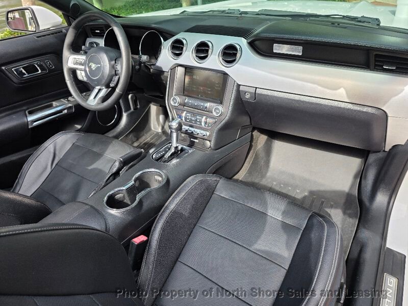 Used 2015 Ford Mustang Premium image 35