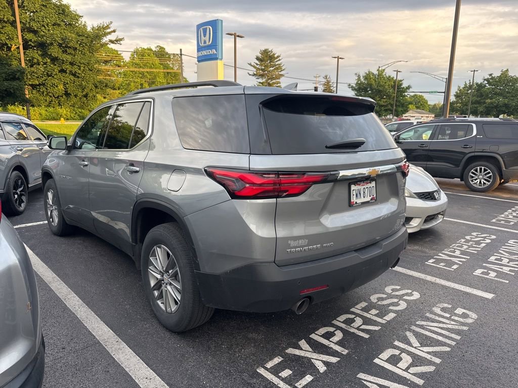 Used 2023 Chevrolet Traverse LT AWD/4WD image 4