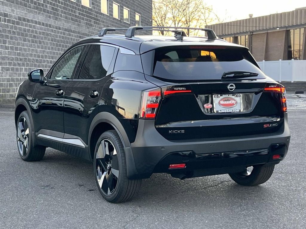 New 2026 Nissan Kicks SR w/ SR Premium Package AWD/4WD image 4
