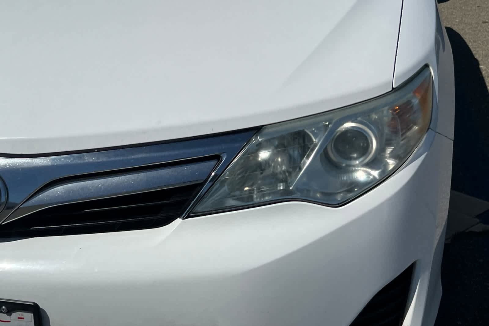 Used 2014 Toyota Camry LE FWD image 11