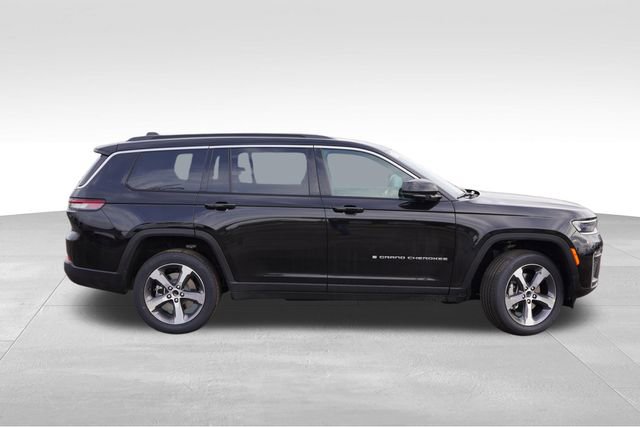New 2026 Jeep Grand Cherokee L Limited image 2