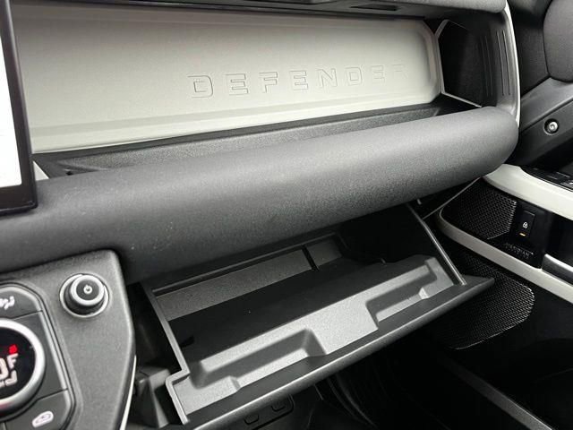 Used 2022 Land Rover Defender 110 X-Dynamic SE AWD/4WD image 42