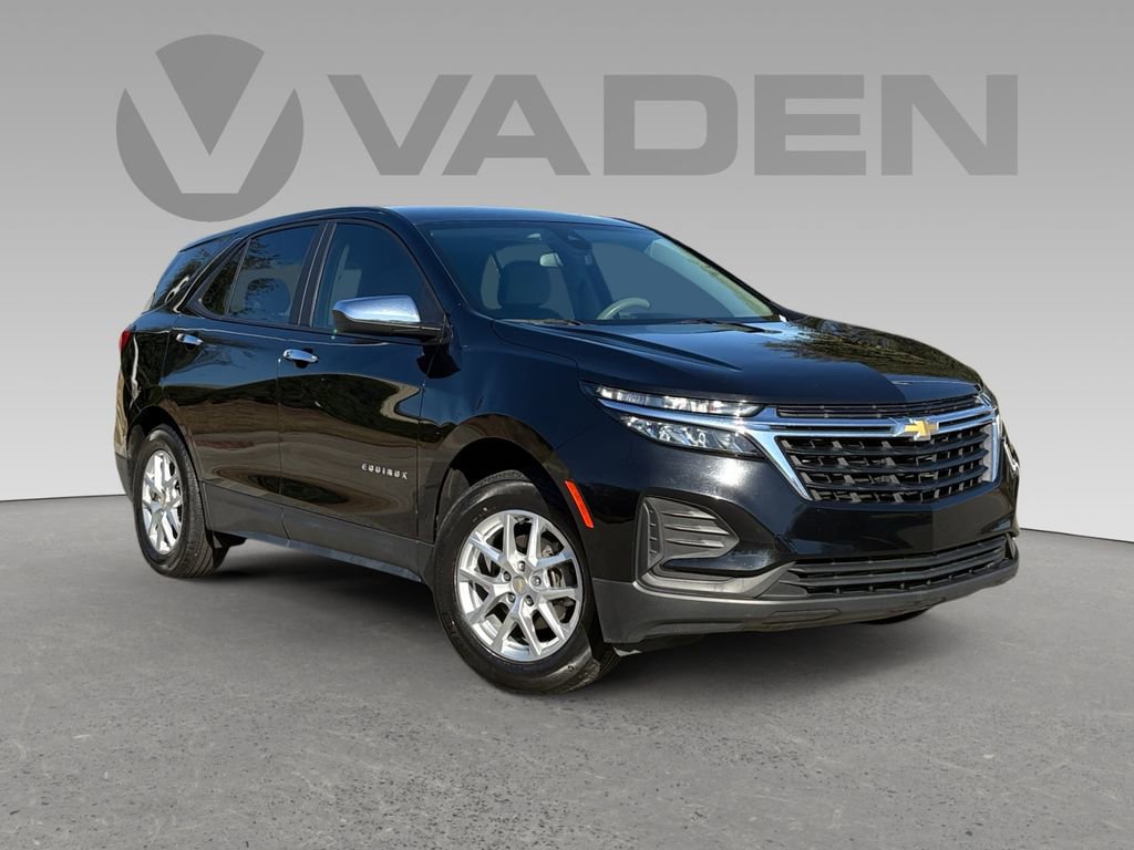 Used 2023 Chevrolet Equinox LS image 1