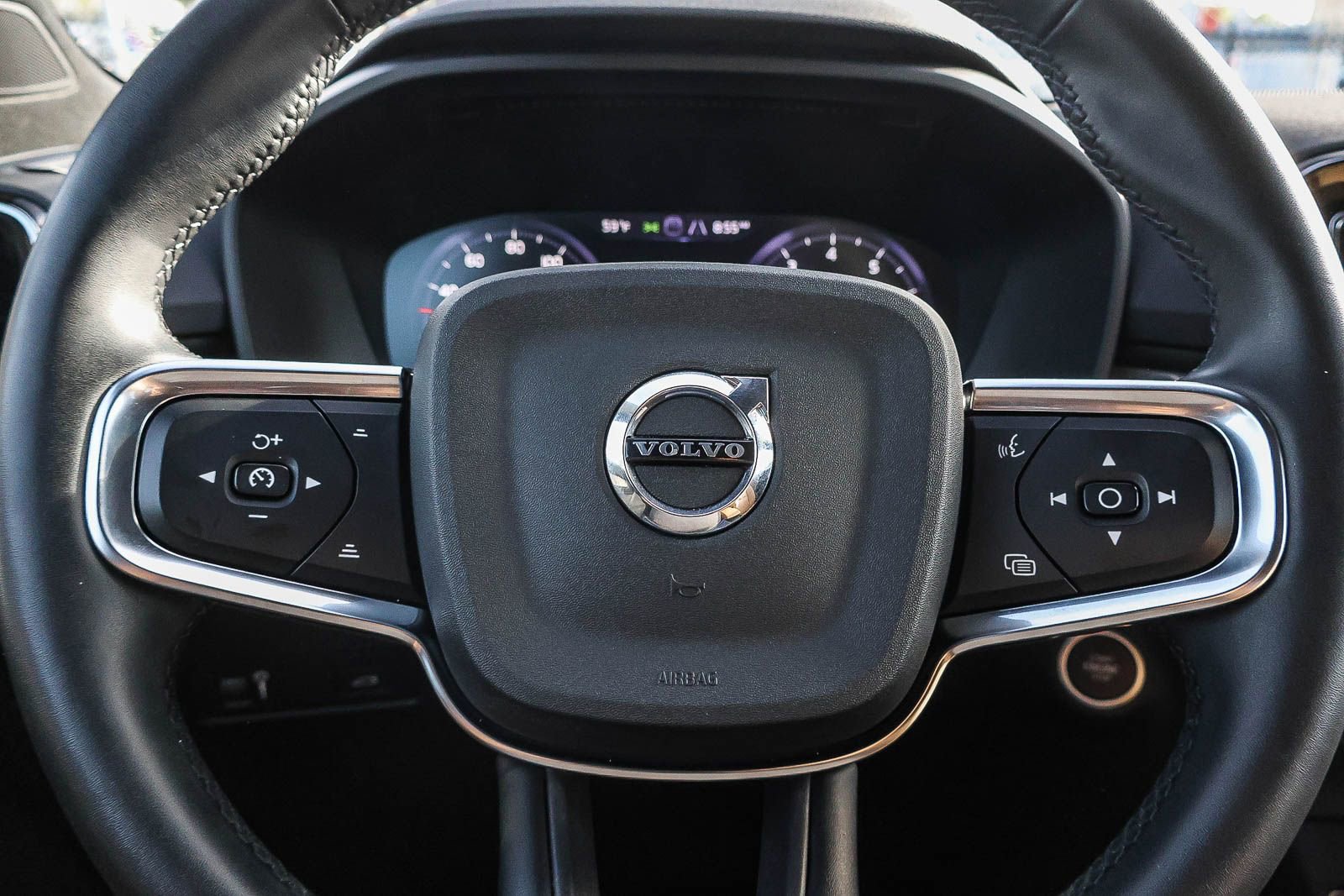 Used 2022 Volvo XC40 T5 Inscription w/ Advanced Package image 37