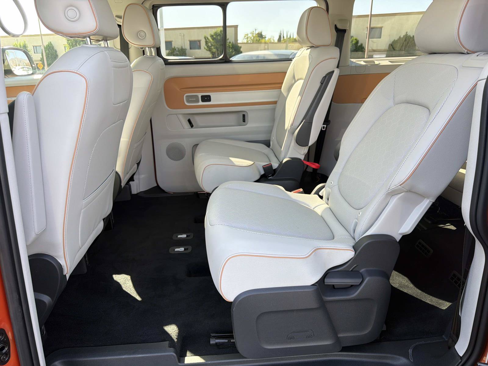 Certified 2025 Volkswagen ID. Buzz Pro S Plus RWD image 9