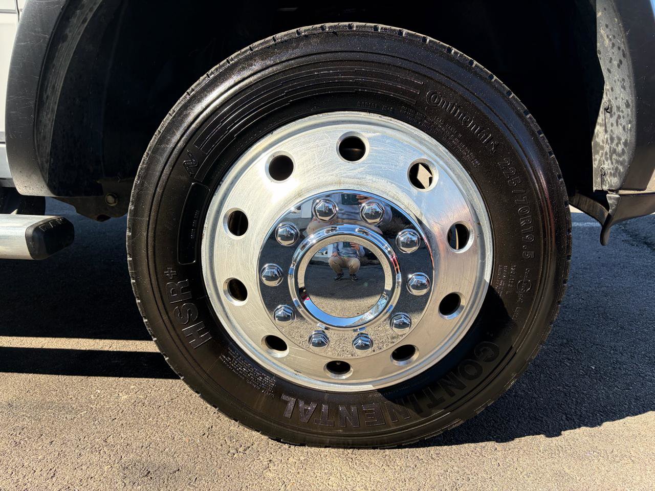 Used 2014 RAM 5500 Tradesman image 17