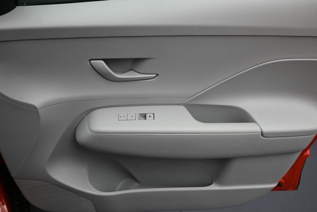 New 2026 Hyundai Kona SE AWD/4WD image 34