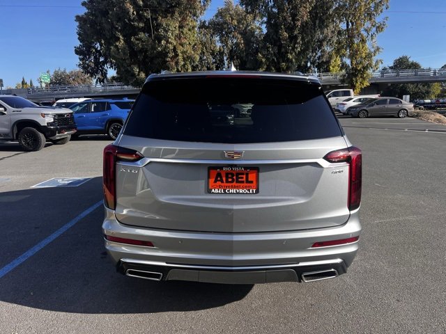 Used 2025 Cadillac XT6 Premium Luxury image 6