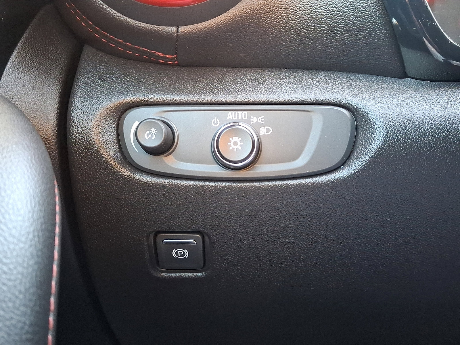 Used 2022 Chevrolet Blazer RS w/ Enhanced Convenience Package image 23