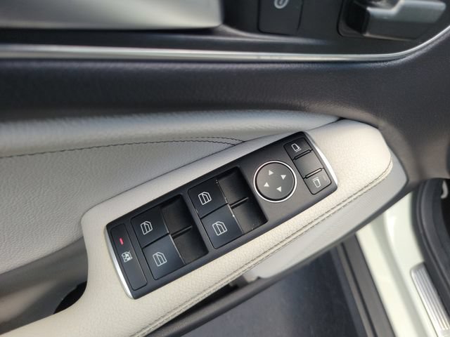 Used 2017 Mercedes-Benz GLA 250 image 19