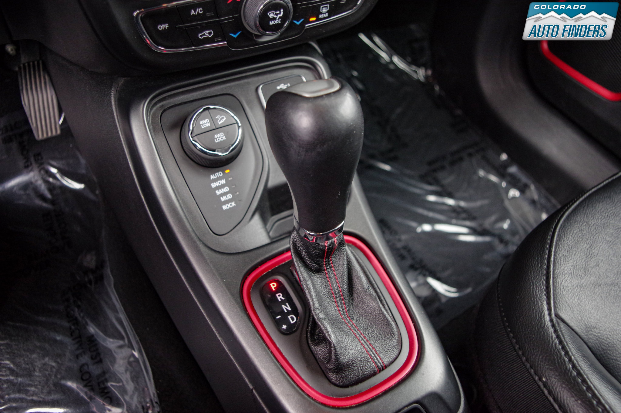 Used 2020 Jeep Compass Trailhawk AWD/4WD image 18