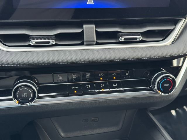 Certified 2025 Chevrolet Equinox LT image 16